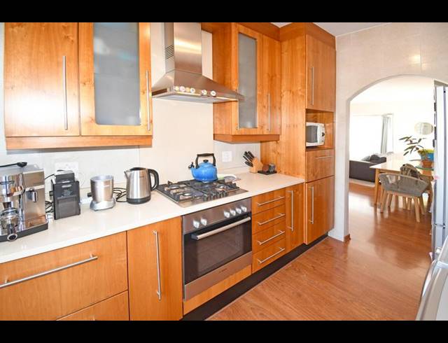 3 BEDROOM APARTMENT FOR SALE IN CRAIGHALL